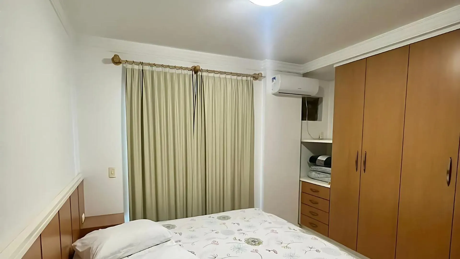 Apartamento Apto Almeida E Moraes Pe Na Areia Bc 2 Vagas De Garagem Balneário Camboriú Brasil